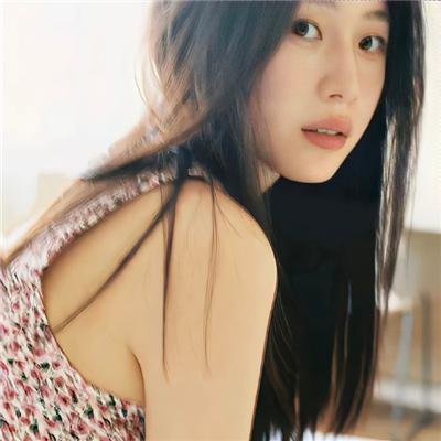 二人漫步几春秋